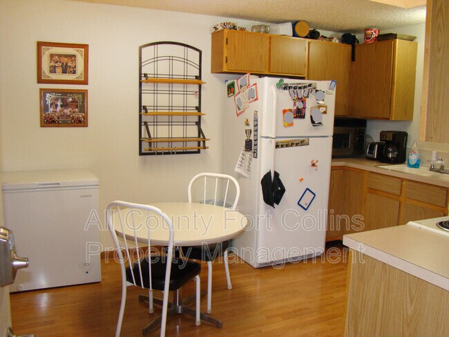 Building Photo - 409 Terri Dr