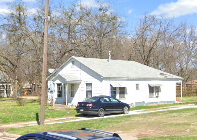 Building Photo - 1312 S Grand Ave