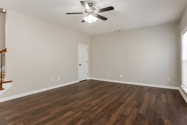 Foto del edificio - Gorgeous Two-Story Home in Grovetown, GA