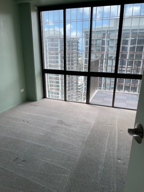 2nd bedroom - 225 Queen St