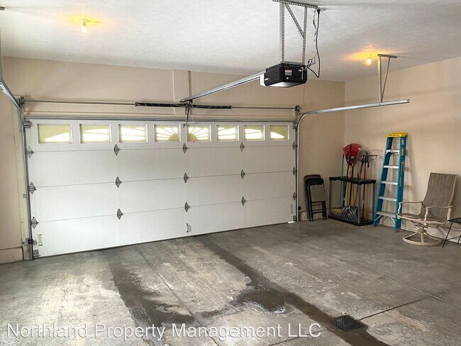 Foto del edificio - 2 br, 2 bath House - 3744 Creekside Dr