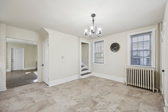 Building Photo - 117 N 3rd St