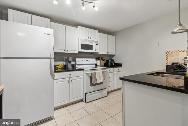 Foto del edificio - 3933 Greencastle Rd
