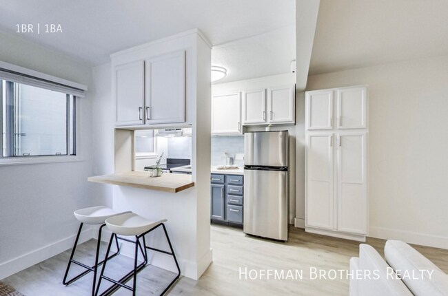 Foto del edificio - 1135 E 18th St