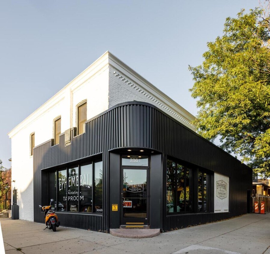 Primary Photo - 2800 York St