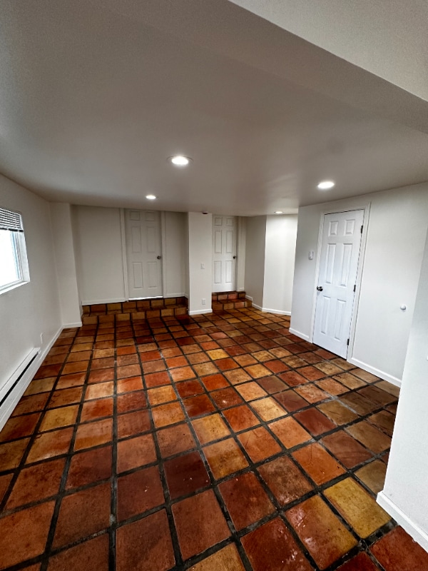 Building Photo - 2130 Main St