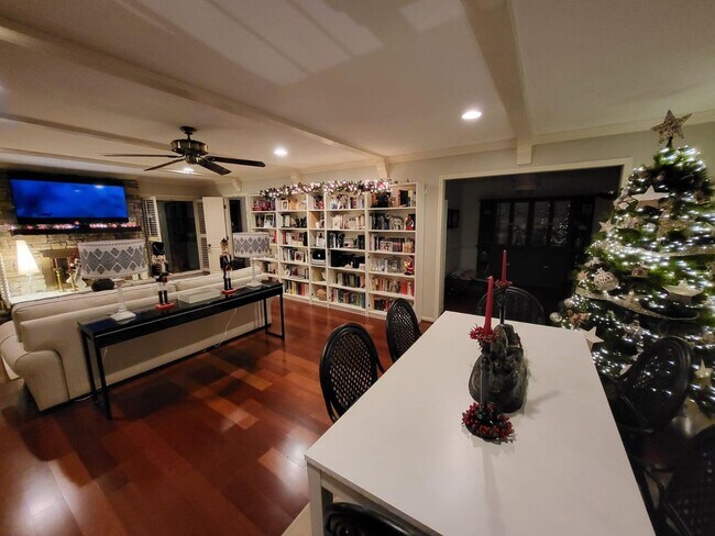 Foto del edificio - Luxury Living near Riverchase Golf Courses!