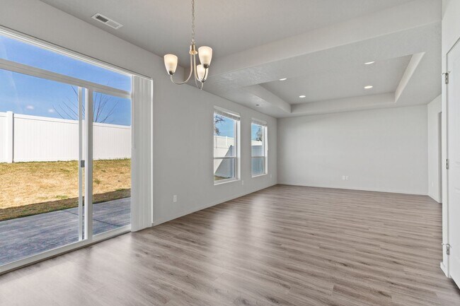 Foto del edificio - Stunning 3 Bed, 2.5 Bath Home in Spokane Valley!