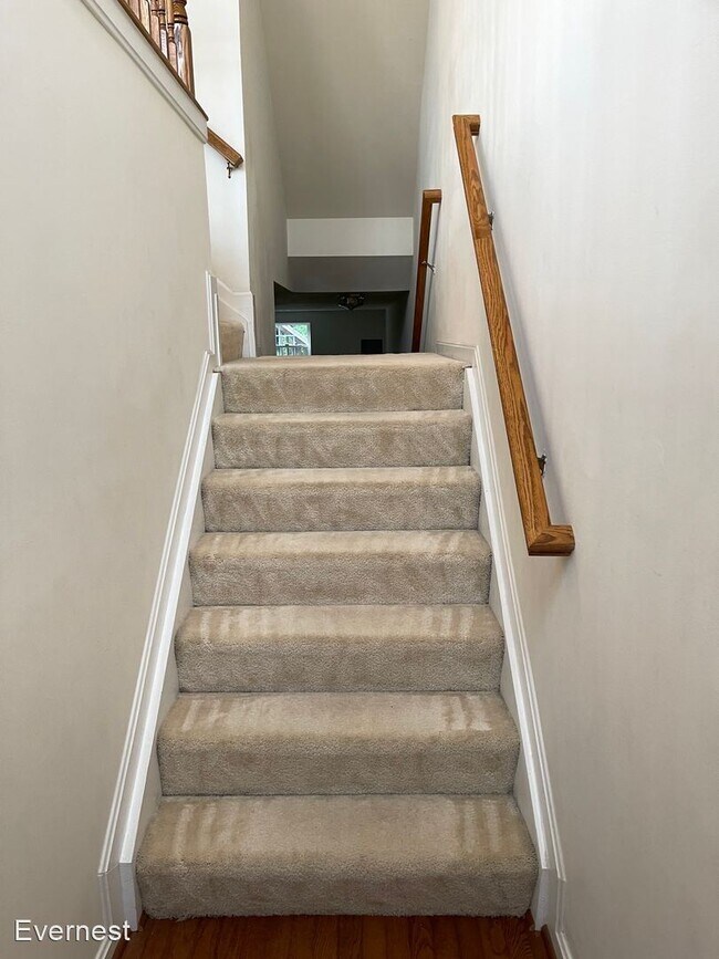 Foto del edificio - 3 br, 3 bath House - 1212 Cambria Terrace, NE