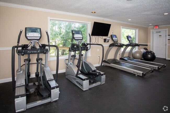 Gimnasio - The Residences at Whispering Pines