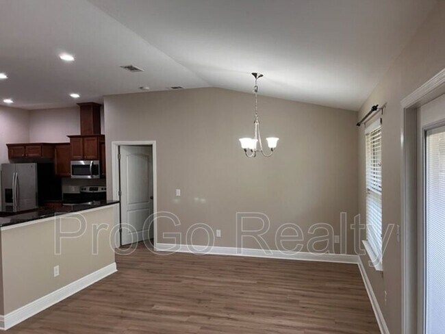Building Photo - 6129 Autumn Pines Cir
