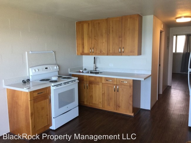 Building Photo - 87175-175 Farrington Hwy