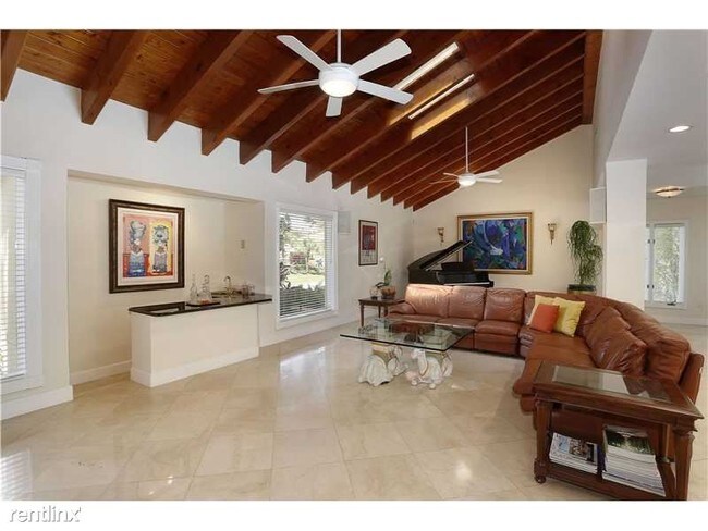 Foto del edificio - 5874 SW 131st Ter