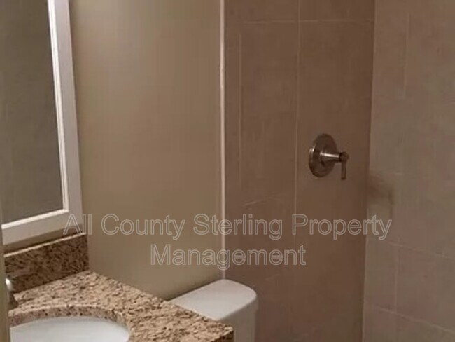 Foto del edificio - 1428 SW 25th Pl