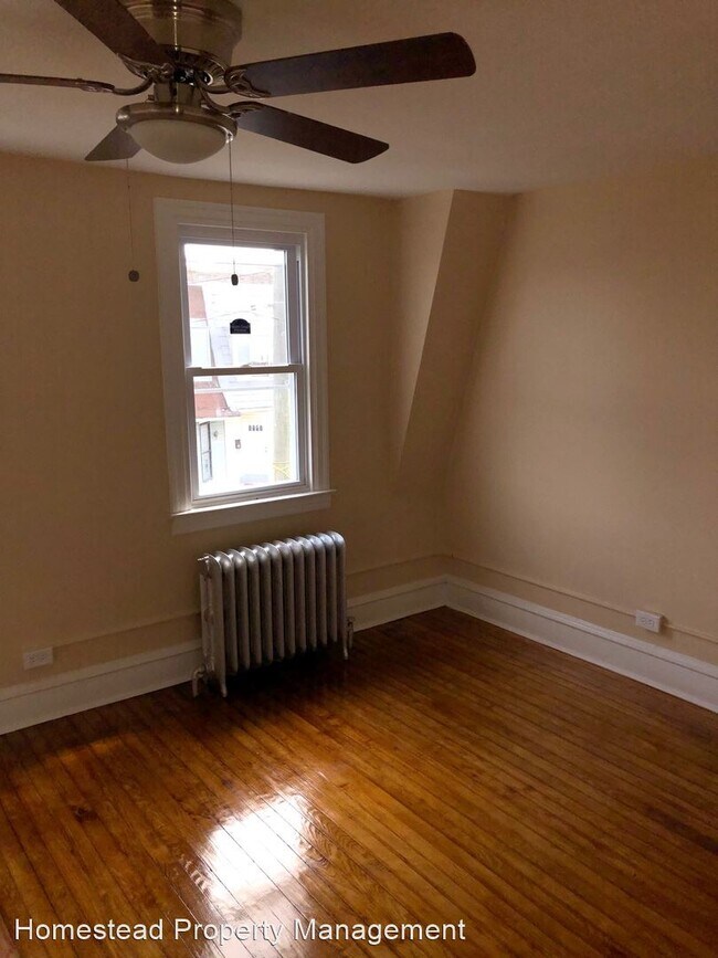 Building Photo - 3 br, 1 bath House - 552 Millbank Rd