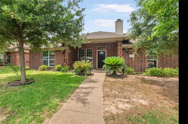 Foto del edificio - 1515 Bluefield Ct