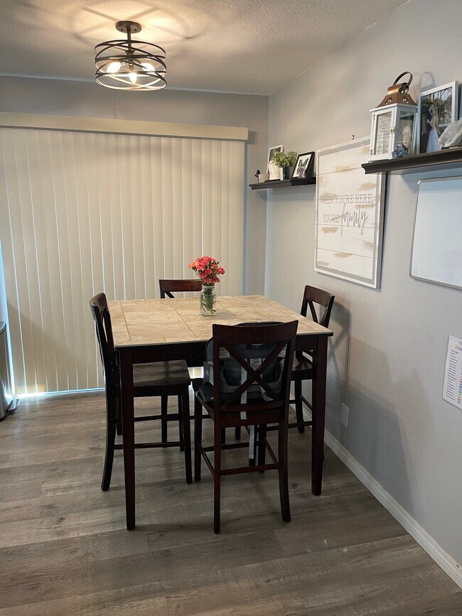 Foto del edificio - 1652 Orinda Ct