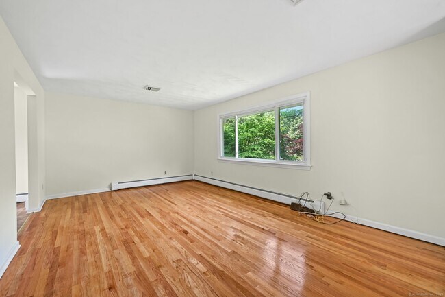 Foto del edificio - 2790 Reservoir Ave