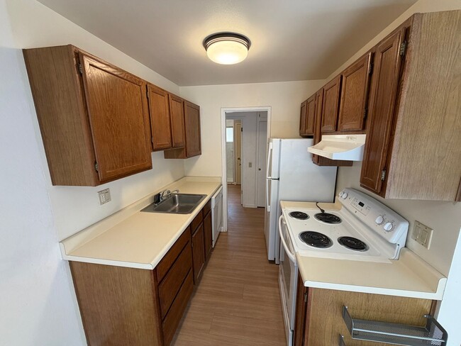Building Photo - 1 bed 1 bath condo in Orinda