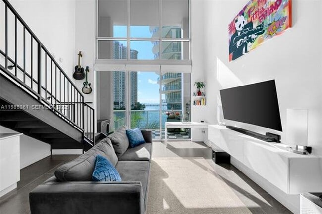 Photo - 300 S Biscayne Blvd Apartment