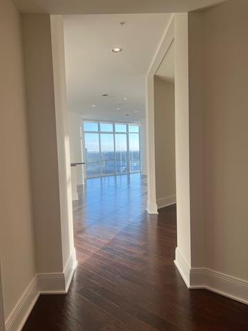 Foto del edificio - 8066 Park Ln