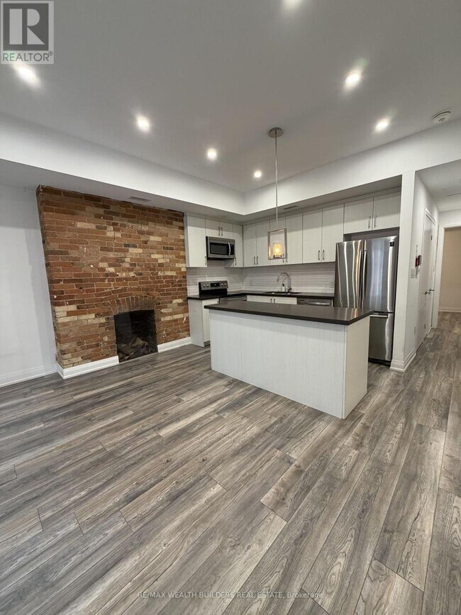 Photo du bâtiment - 217 Jarvis St