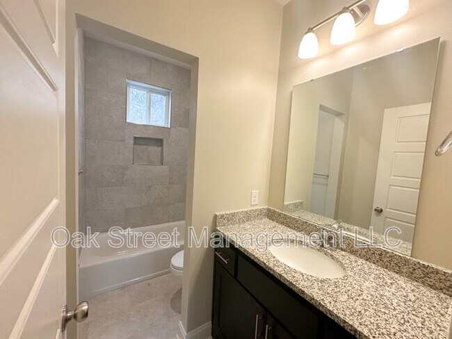 Foto del edificio - 4607 Plaza Hills Ln
