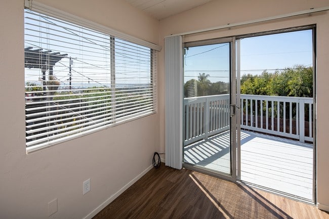 Building Photo - 3662 Moultrie Ave