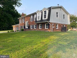 Building Photo - 37715 Apache Rd