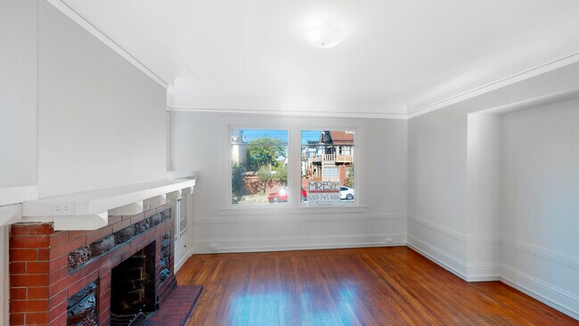Building Photo - 119 Judah St
