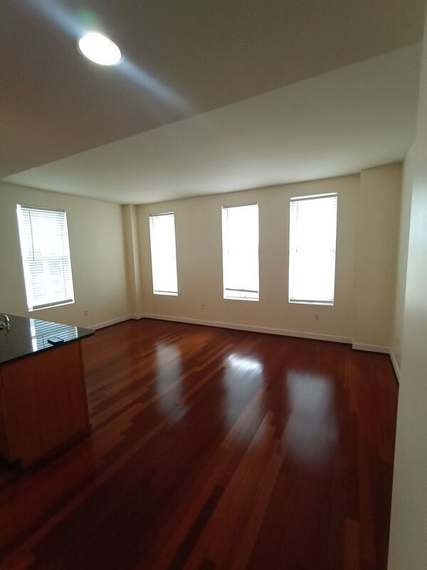 Foto del edificio - 2024 2nd Ave N