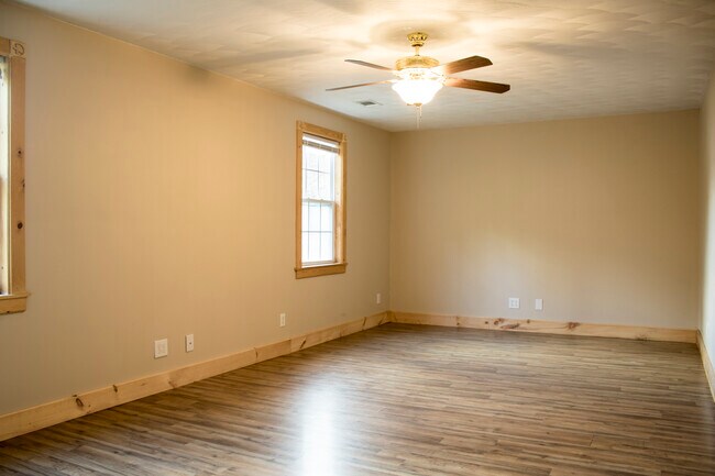 Building Photo - 230 Woodland Estates