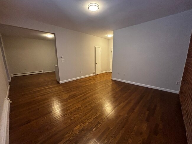 Foto del edificio - 15 Stearns Rd