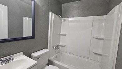 Building Photo - 1928 NW 18th Ave