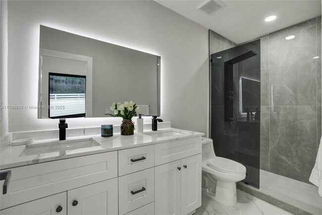 Foto del edificio - 7943 NW 6th Ave