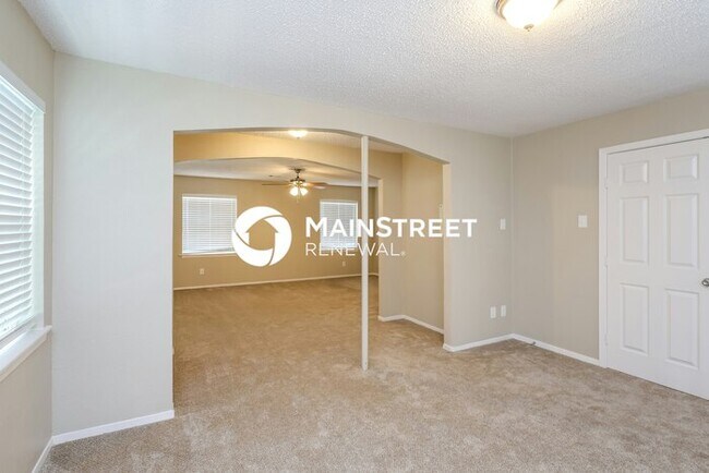 Foto del edificio - 5 Bedroom Pet-Friendly Home in Mesquite, TX with Main Street Renewal