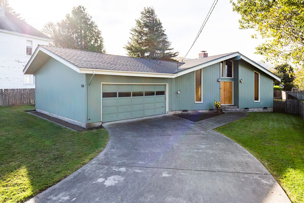 Primary Photo - 531 McKinley Ave