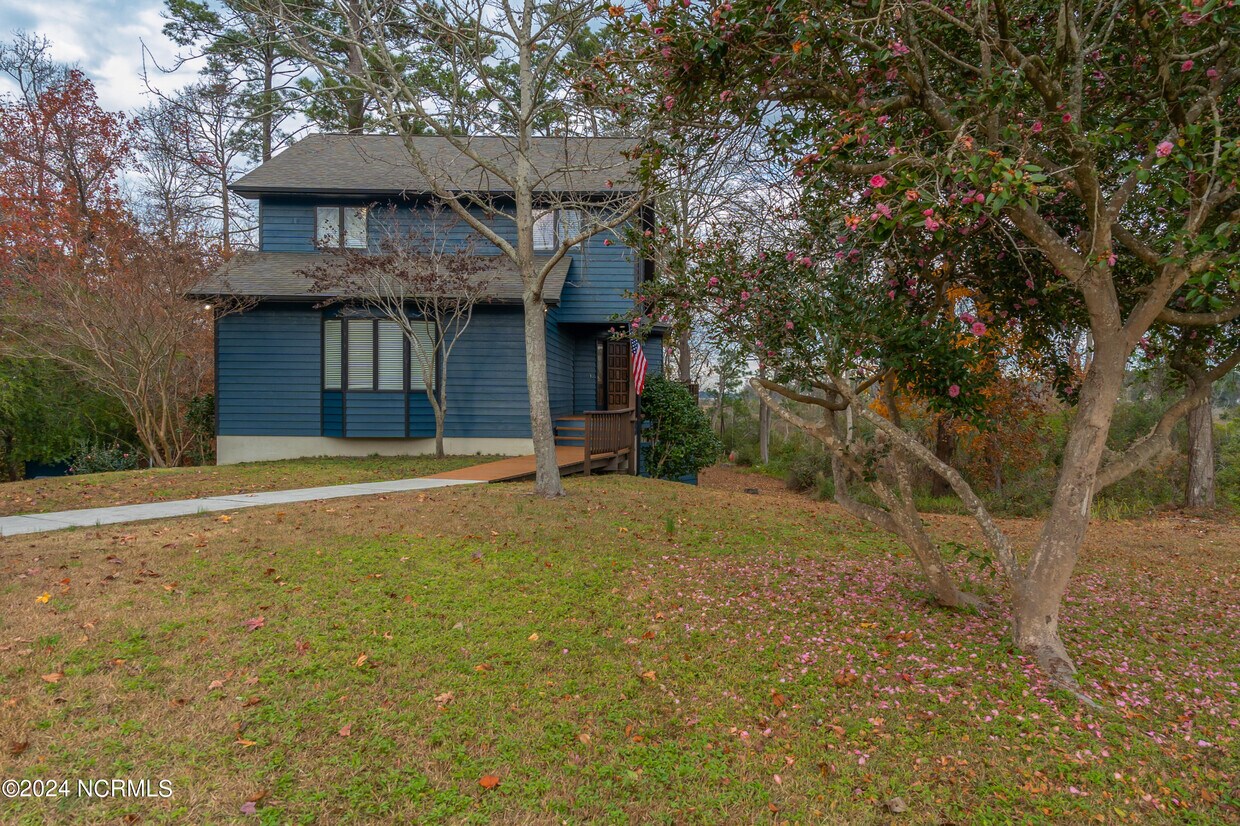 Foto principal - 4312 Village Ct