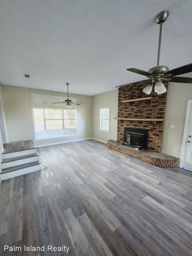 Building Photo - 3 br, 1 bath House - 227 Delray Dr.