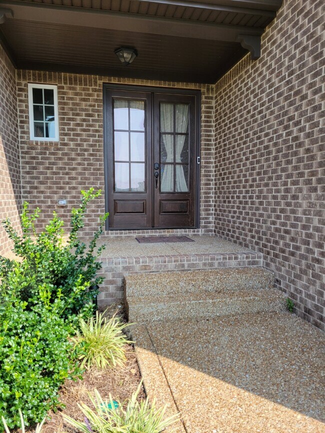 Foto del edificio - Luxury Frank Batson 4 Bedroom Home