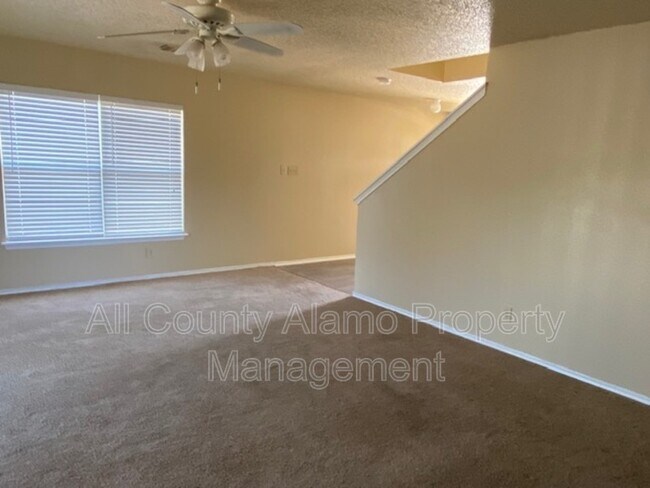 Foto del edificio - 5914 Limestone Mill Dr