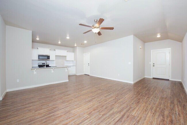 Foto del edificio - 5219 Oakwood Villas Ct