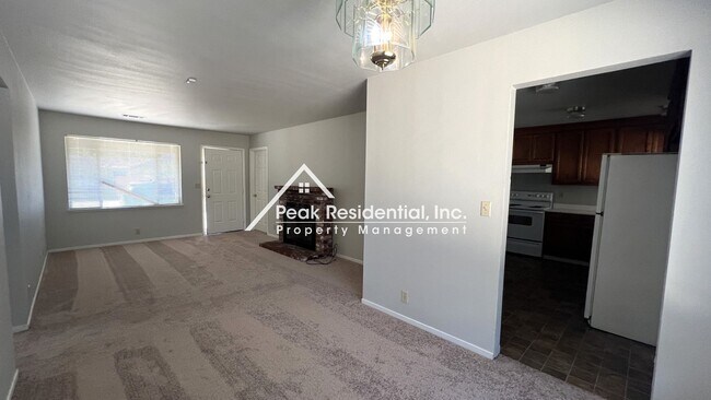 Foto del edificio - A Charming Colonial Village 3bd/1ba House ...