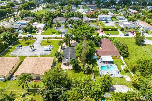 vista aérea o de dron - 4216 SW 51st St
