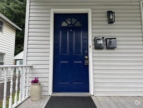 Building Photo - 348 Warburton Ave