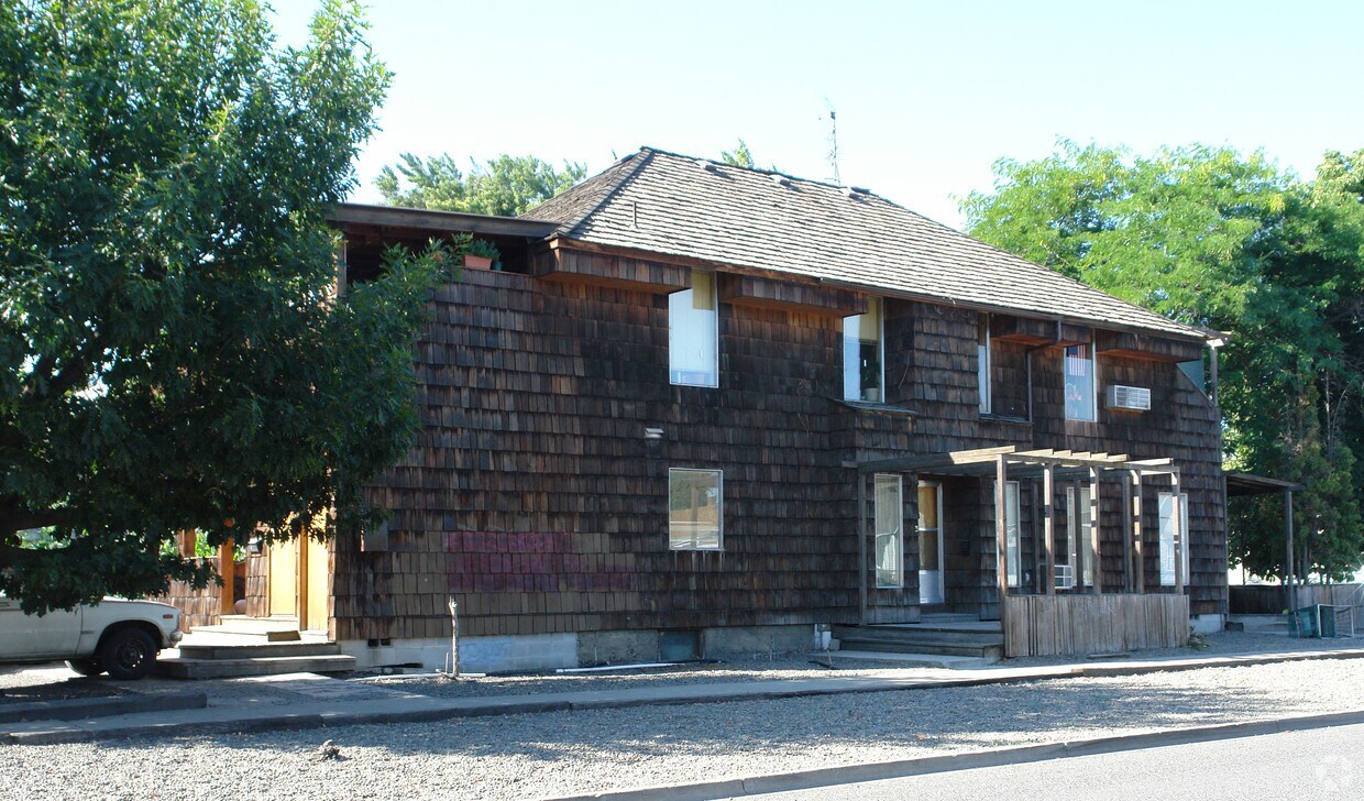 Building Photo - 315 N 7th St