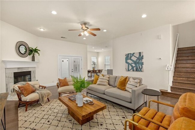 Foto del edificio - 4 bedroom 4 bath house fully remodeled