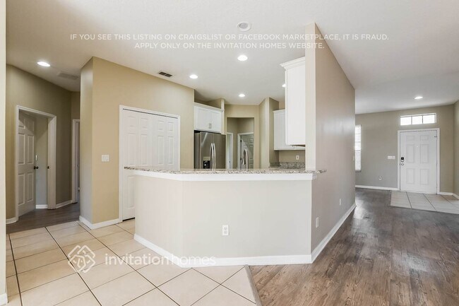 Foto del edificio - 1458 Stoneywood Way