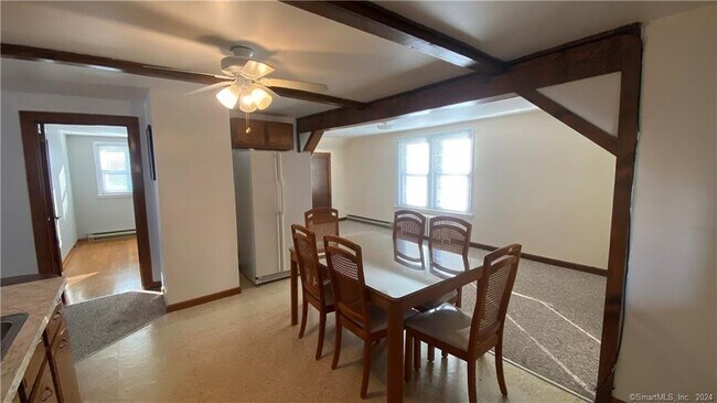 Building Photo - 112 S St Ext