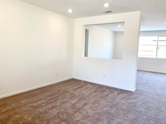 Foto del edificio - Spacious 4-Bed, 2-Bath Single-Level Home Near Boris Elementary